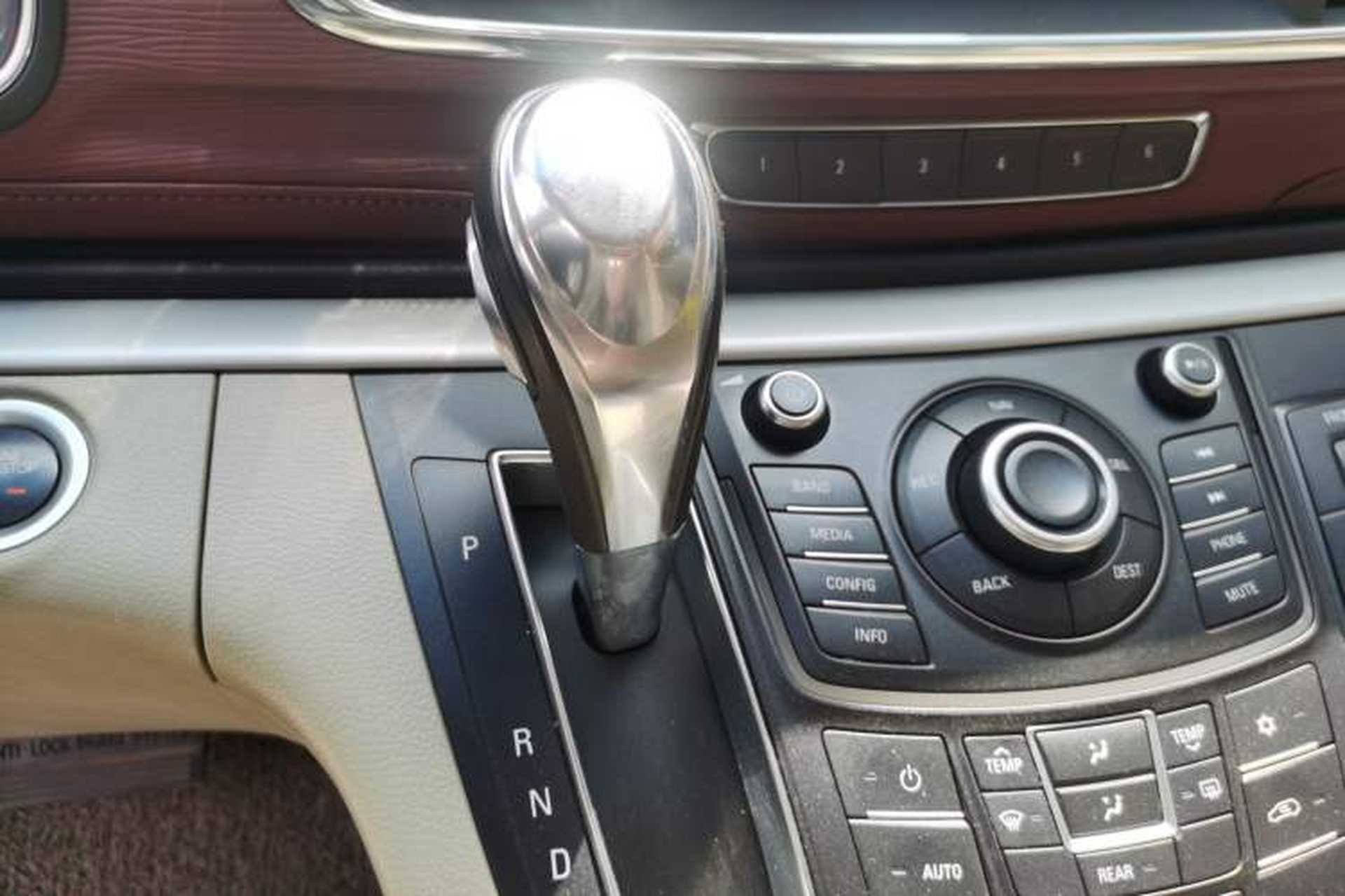 Used Buick GL8 2014 2.4L LT Luxury Business Executive Edition Gear Lever