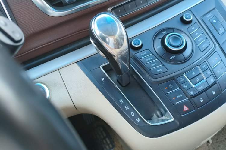 Used Buick GL8 2014 3.0L GT Luxury Business Haoya Edition Gear Lever