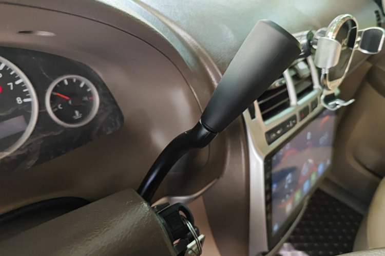 Used Buick GL8 2014 2.4L Classic Edition Gear Lever