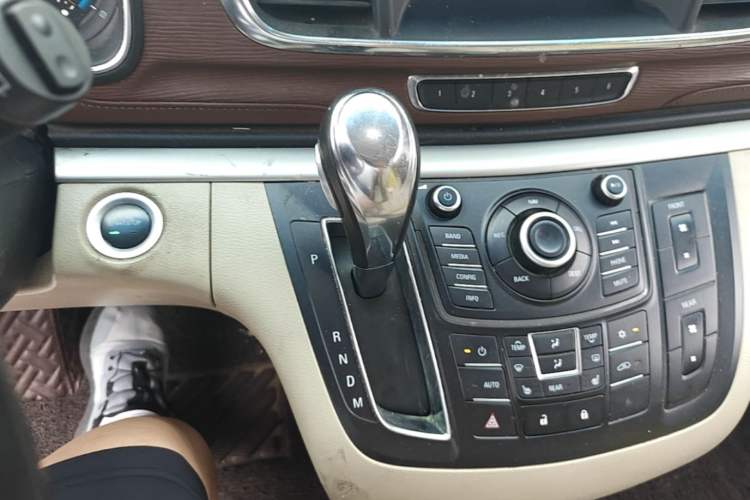 Used Buick GL8 2014 3.0L GT Luxury Business Haoya Edition Gear Lever