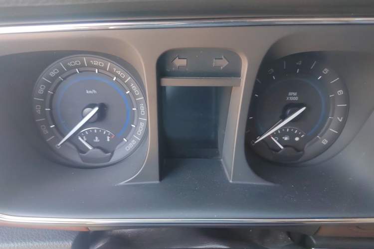 Used Buick GL8 2014 2.4L LT Luxury Business Executive Edition Instrument Cluster