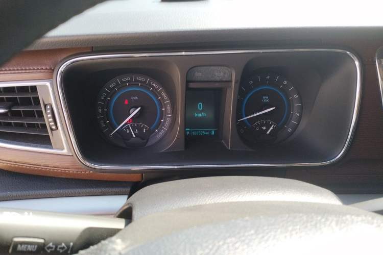 Used Buick GL8 2014 3.0L GT Luxury Business Haoya Edition Instrument Cluster