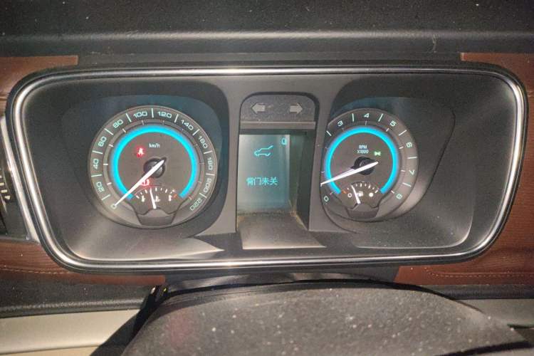 Used Buick GL8 2014 3.0L GT Luxury Business Haoya Edition Instrument Cluster
