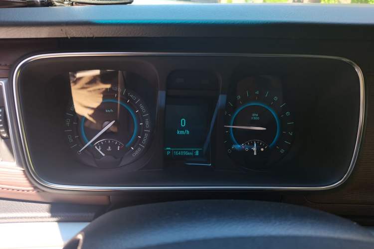 Used Buick GL8 2014 3.0L GT Luxury Business Haoya Edition Instrument Cluster