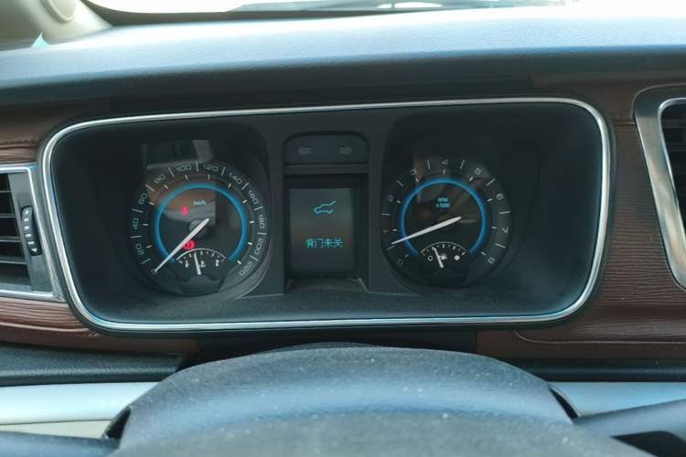 Used Buick GL8 2014 3.0L GT Luxury Business Haoya Edition Instrument Cluster