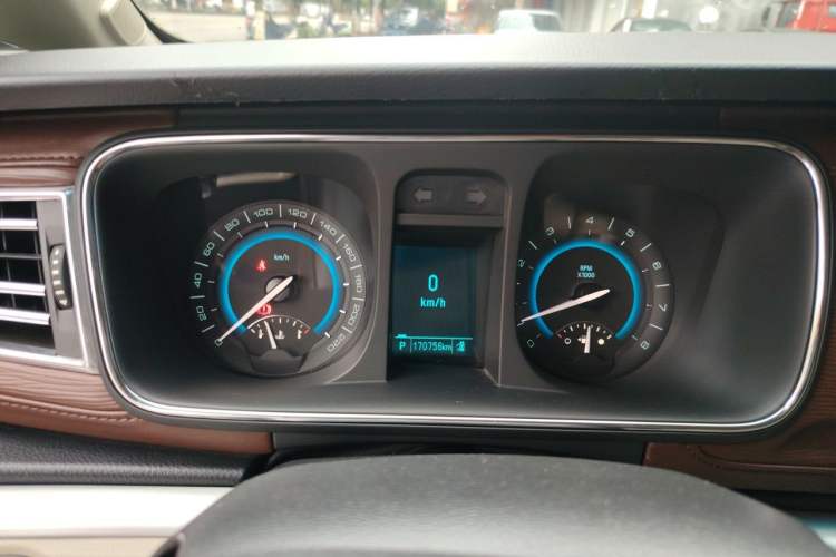 Used Buick GL8 2014 3.0L GT Luxury Business Haoya Edition Instrument Cluster