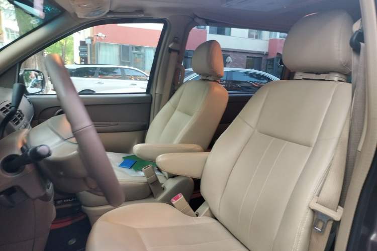 Used Buick GL8 2014 2.4L Classic Edition Left Front Seat