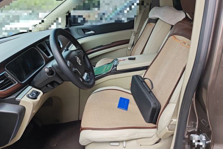Used Buick GL8 2014 2.4L LT Luxury Business Executive Edition Left Front Seat
