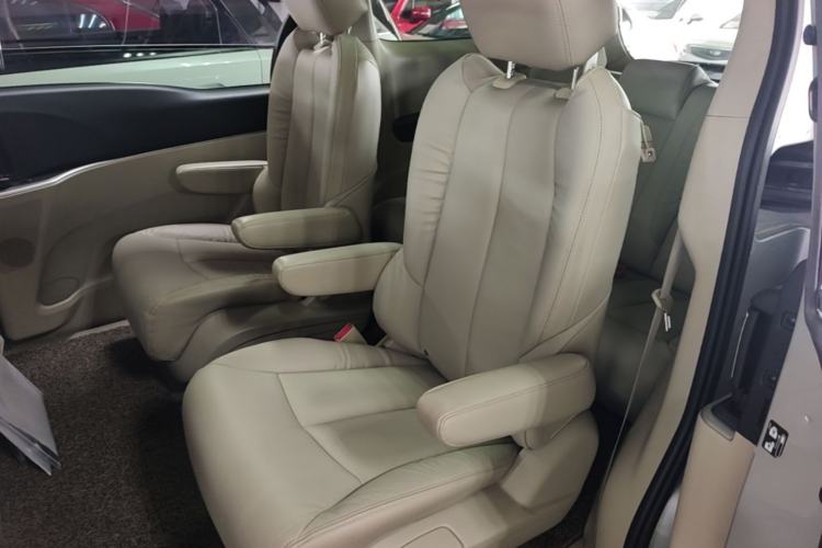Used Buick GL8 2014 2.4L LT Luxury Business Executive Edition Left Rear Seat