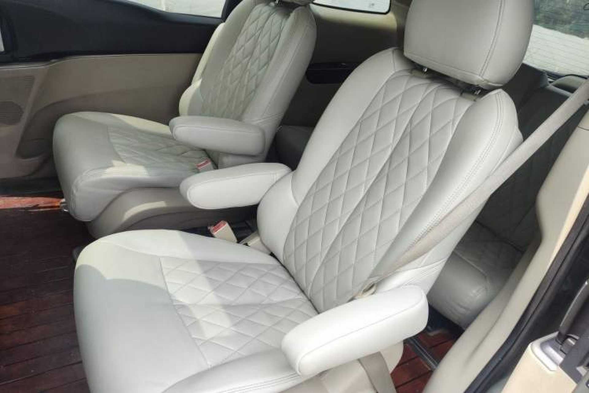 Used Buick GL8 2014 2.4L CT Luxury Business Comfort Edition Left Rear Seat