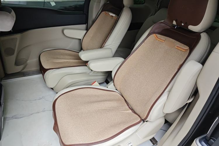 Used Buick GL8 2014 2.4L LT Luxury Business Executive Edition Left Rear Seat