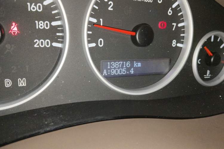 Used Buick GL8 2014 2.4L Comfort Edition Odometer Close Up