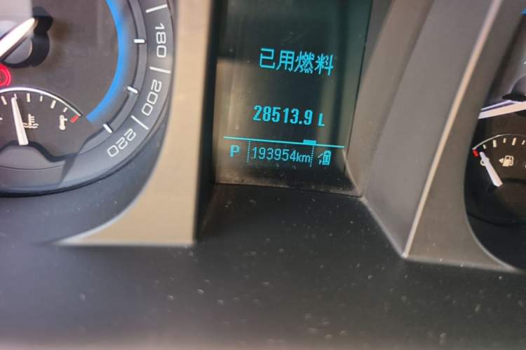 Used Buick GL8 2014 3.0L GT Luxury Business Haoya Edition Odometer Close Up