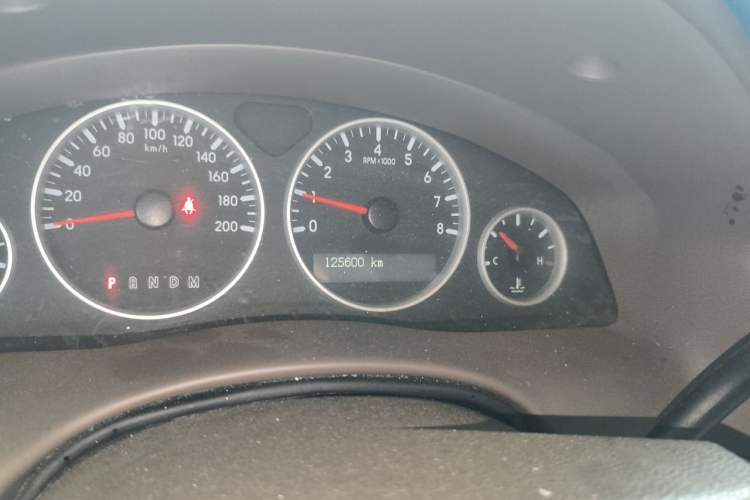 Used Buick GL8 2014 2.4L Comfort Edition Odometer Close Up