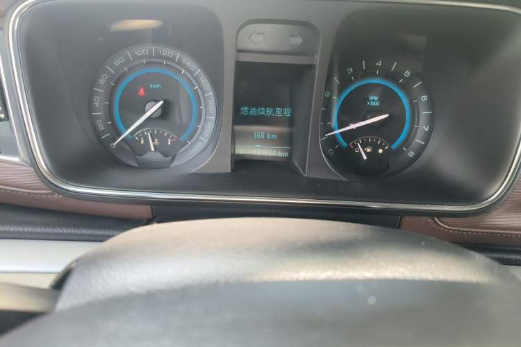 Used Buick GL8 2014 3.0L GT Luxury Business Haoya Edition Odometer Close Up