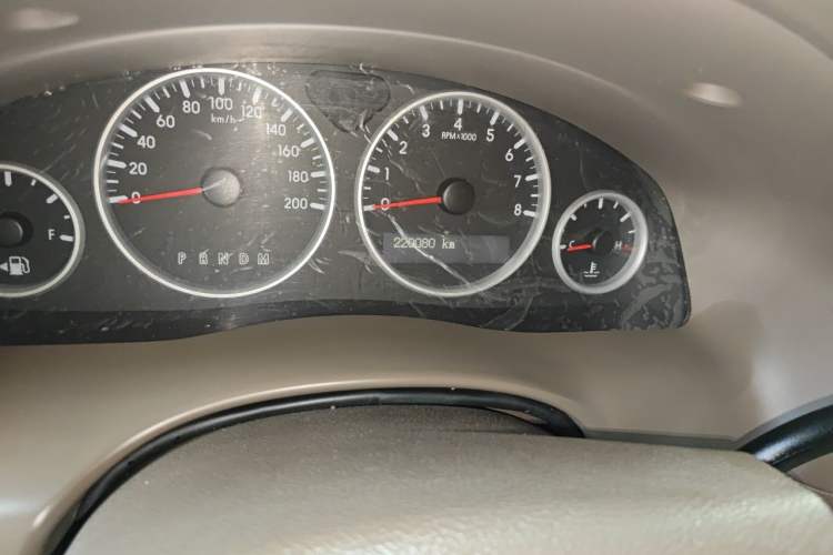 Used Buick GL8 2014 2.4L Classic Edition Odometer Close Up