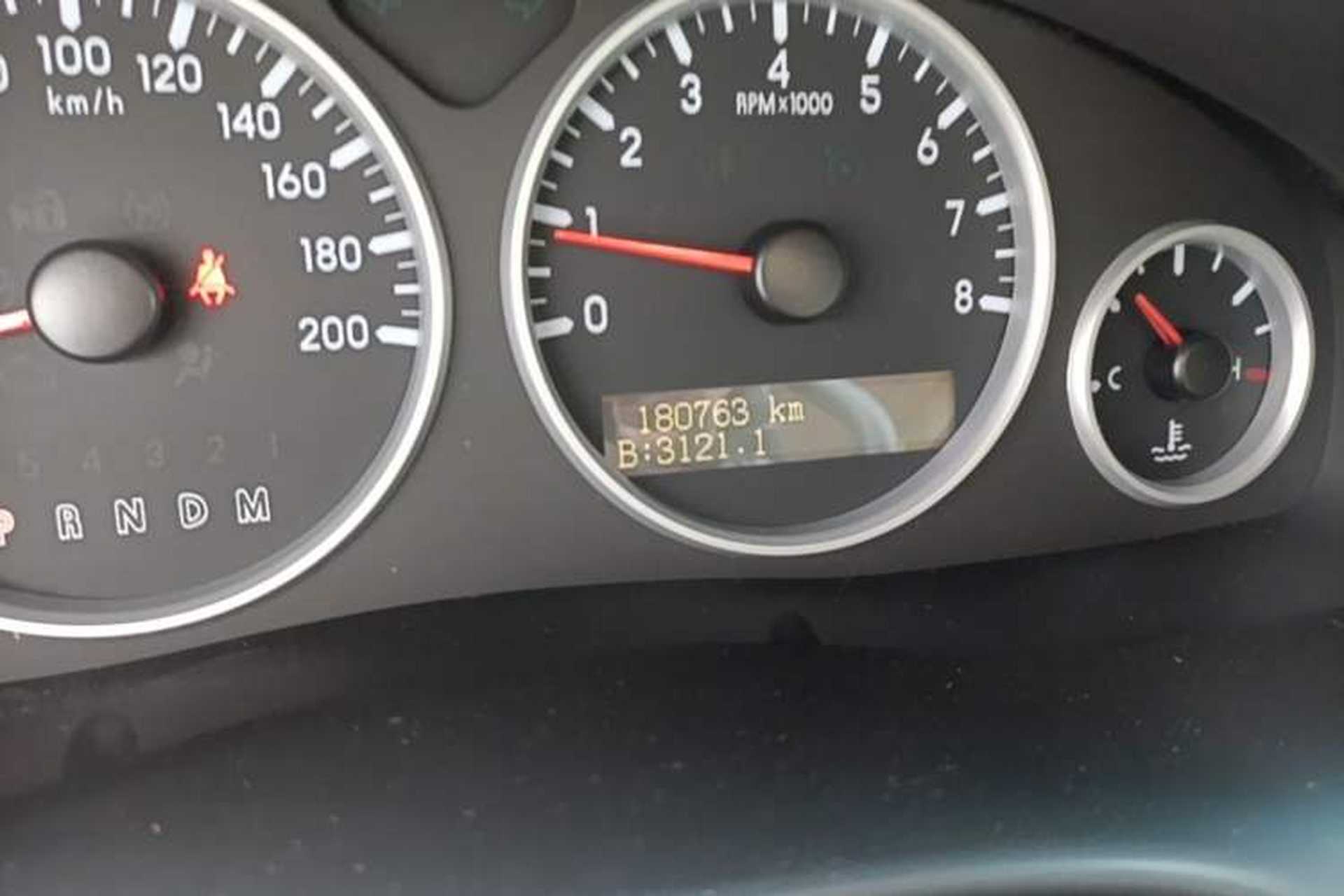 Used Buick GL8 2014 2.4L Executive Edition Odometer Close Up