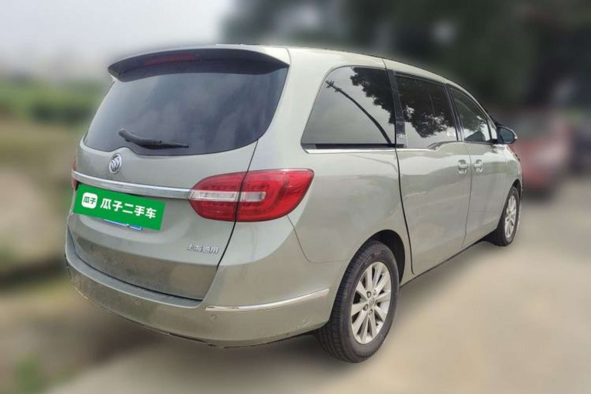 Used Buick GL8 2014 2.4L CT Luxury Business Comfort Edition Rear Right 45 Deg