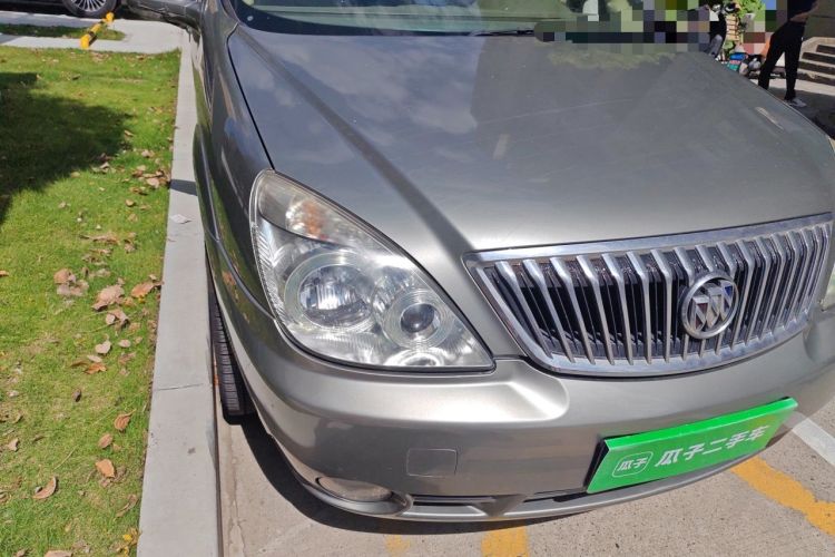 Used Buick GL8 2014 2.4L Classic Edition Right Front Headlight