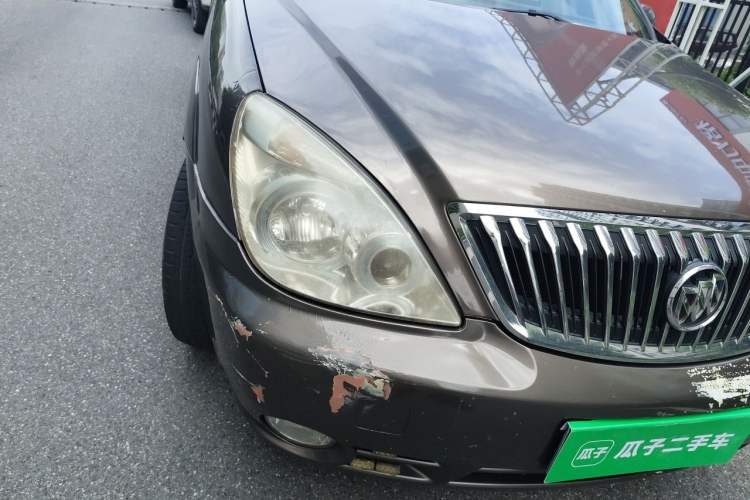 Used Buick GL8 2014 2.4L Classic Edition Right Front Headlight