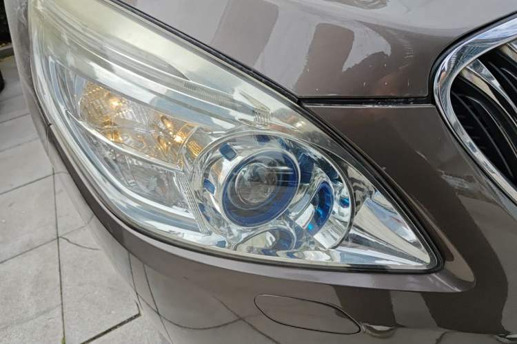 Used Buick GL8 2014 2.4L LT Luxury Business Executive Edition Right Front Headlight