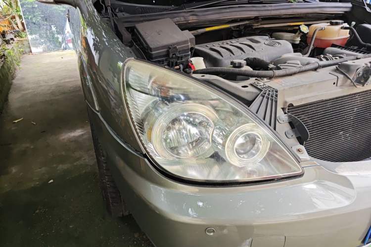 Used Buick GL8 2014 2.4L Classic Edition Right Front Headlight