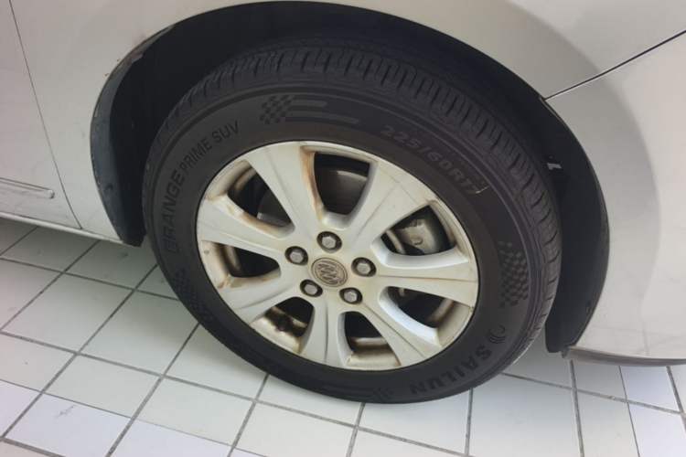 Used Buick GL8 2014 3.0L GT Luxury Business Haoya Edition Right Front Wheel Hub
