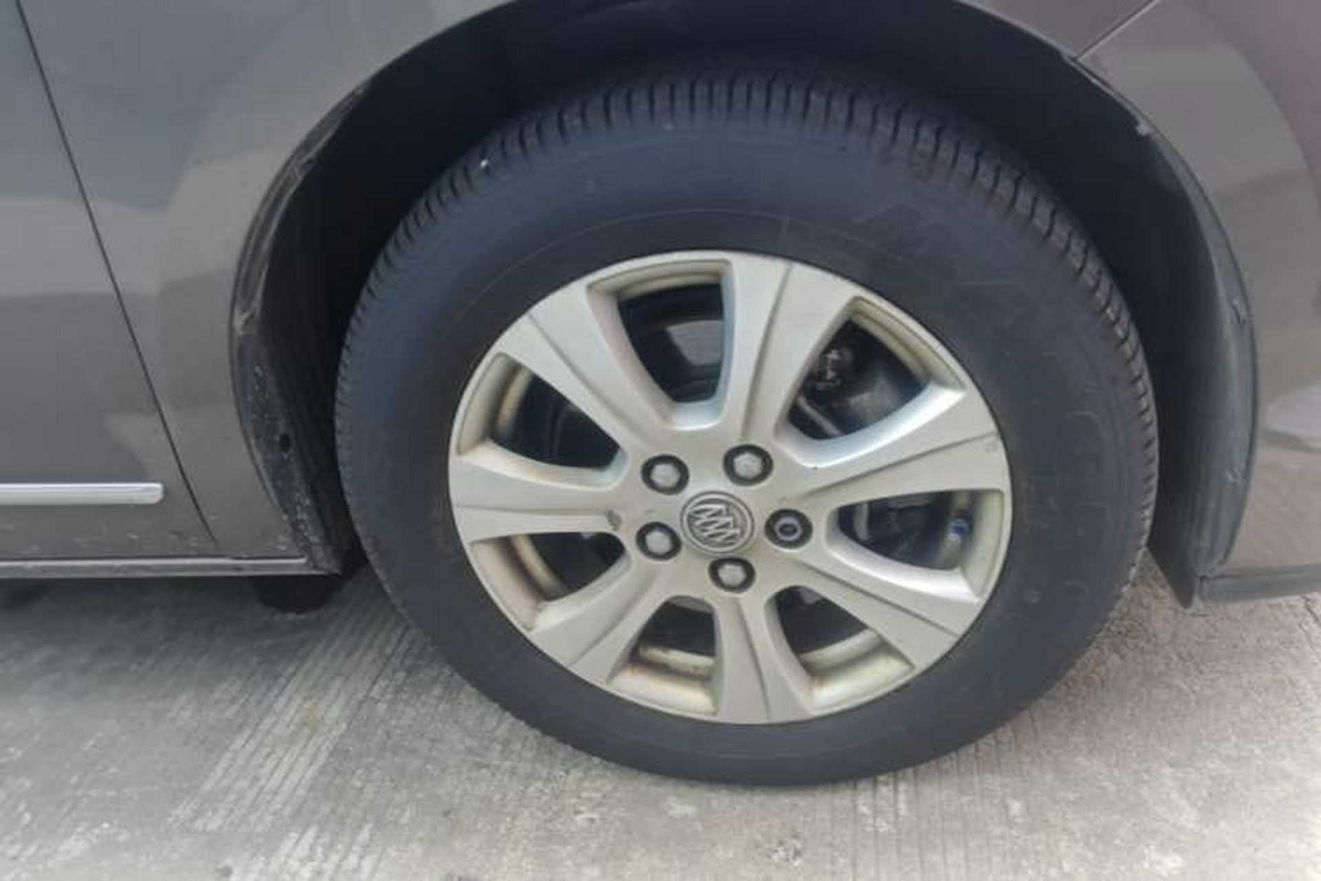 Used Buick GL8 2014 3.0L GT Luxury Business Haoya Edition Right Front Wheel Hub