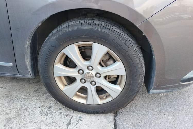 Used Buick GL8 2014 3.0L GT Luxury Business Haoya Edition Right Front Wheel Hub