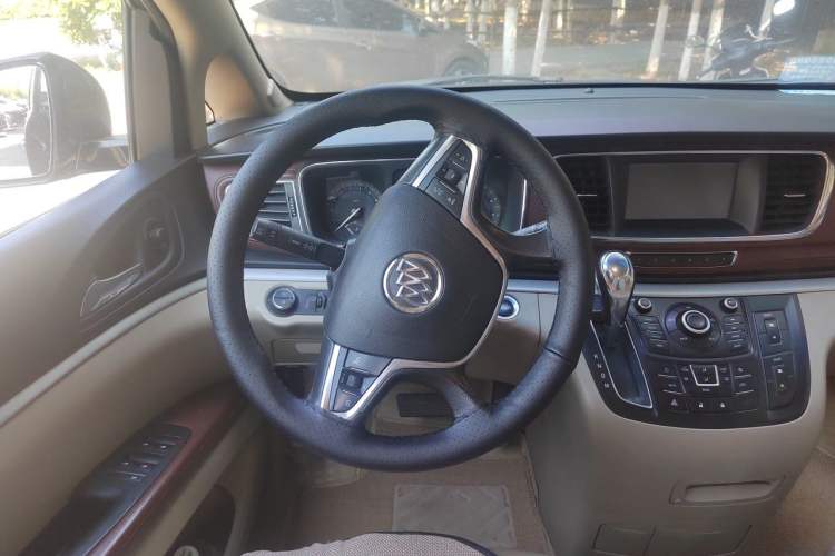 Used Buick GL8 2014 2.4L LT Luxury Business Executive Edition Steering Wheel