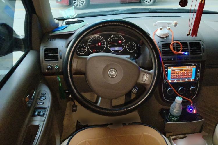 Used Buick GL8 2014 2.4L Comfort Edition Steering Wheel