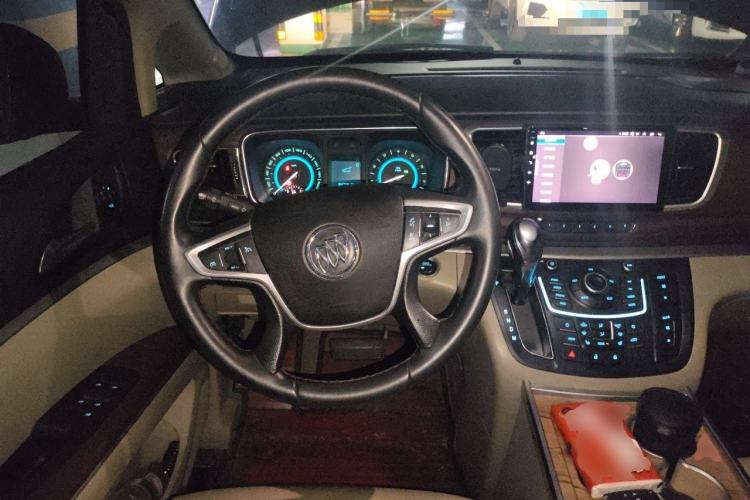 Used Buick GL8 2014 3.0L GT Luxury Business Haoya Edition Steering Wheel