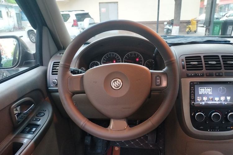 Used Buick GL8 2014 2.4L Classic Edition Steering Wheel