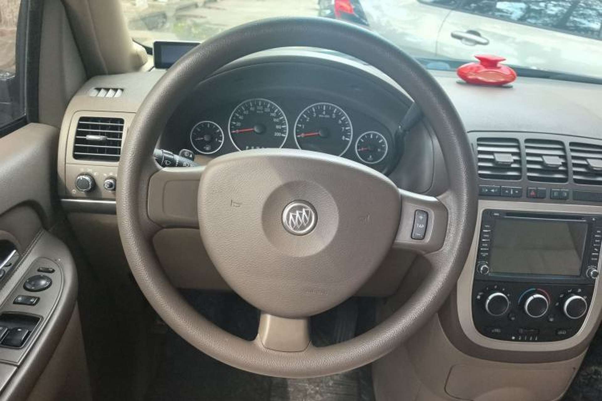 Used Buick GL8 2014 2.4L Classic Edition Steering Wheel