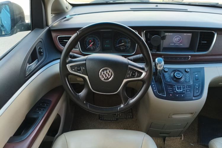 Used Buick GL8 2014 3.0L GT Luxury Business Haoya Edition Steering Wheel