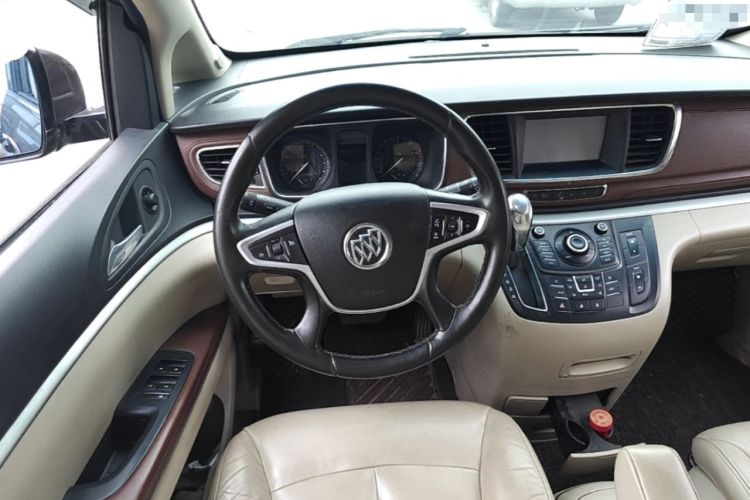 Used Buick GL8 2014 3.0L GT Luxury Business Haoya Edition Steering Wheel