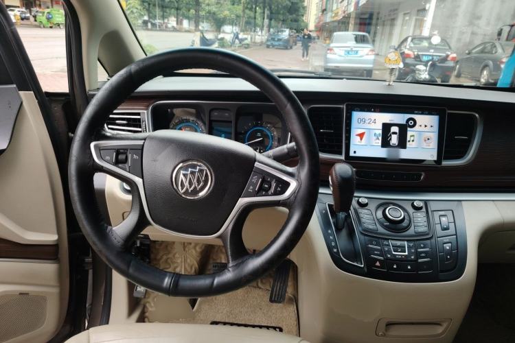 Used Buick GL8 2014 3.0L GT Luxury Business Haoya Edition Steering Wheel