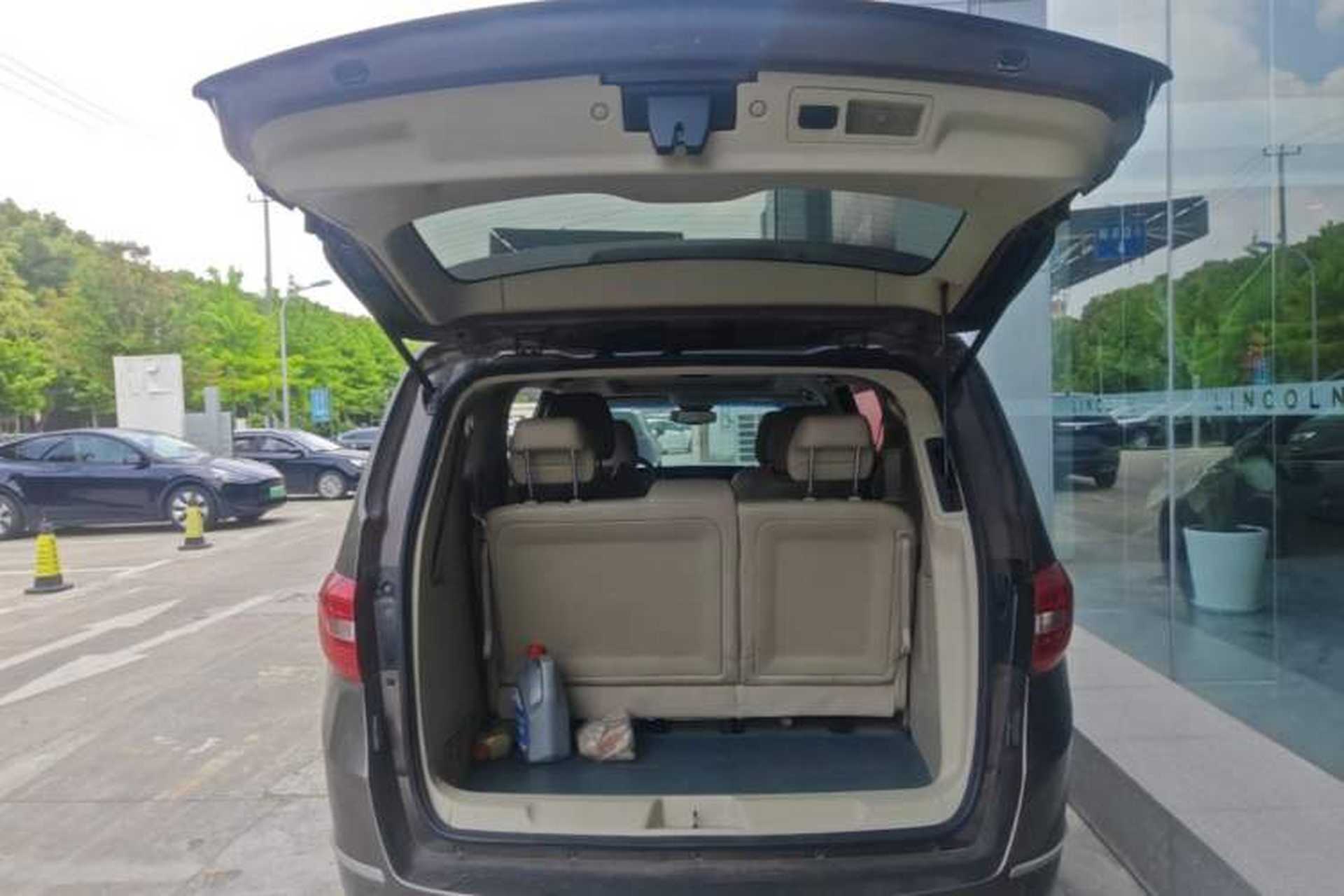 Used Buick GL8 2014 3.0L GT Luxury Business Haoya Edition Trunk