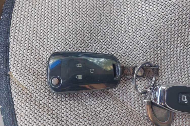 Used Buick GL8 2014 2.4L LT Luxury Business Executive Edition Vehicle Key