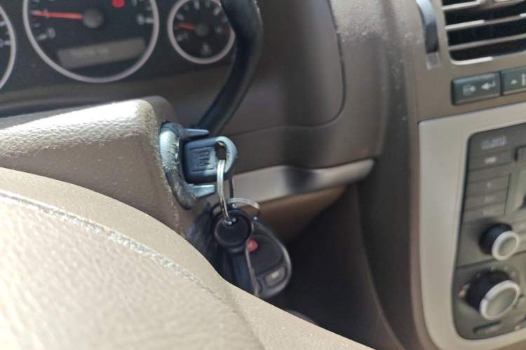 Used Buick GL8 2014 2.4L Classic Edition Vehicle Key