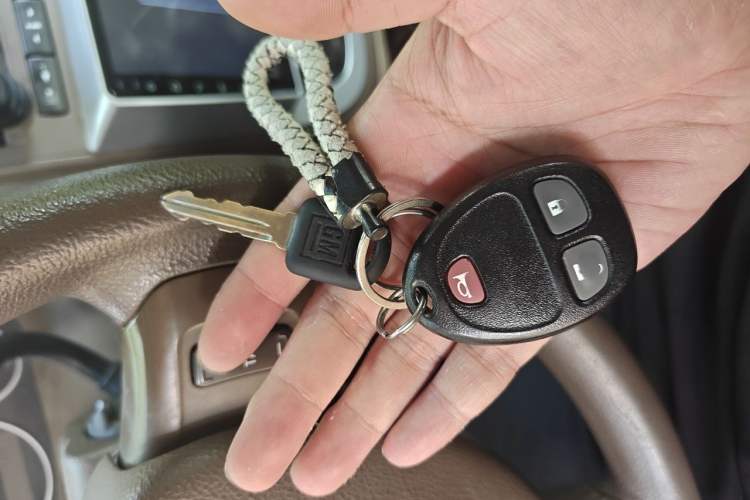 Used Buick GL8 2014 2.4L Classic Edition Vehicle Key