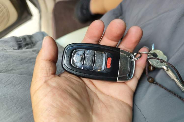 Used Buick GL8 2014 2.4L Classic Edition Vehicle Key