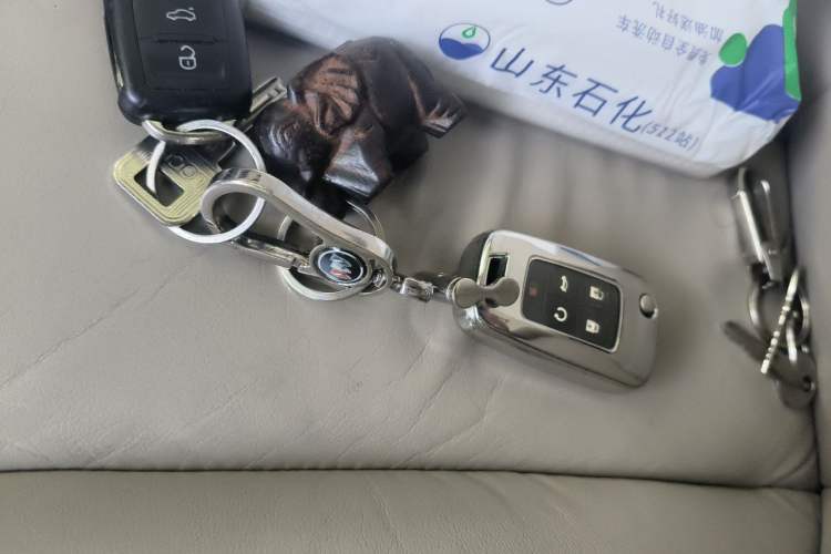 Used Buick GL8 2014 3.0L GT Luxury Business Haoya Edition Vehicle Key