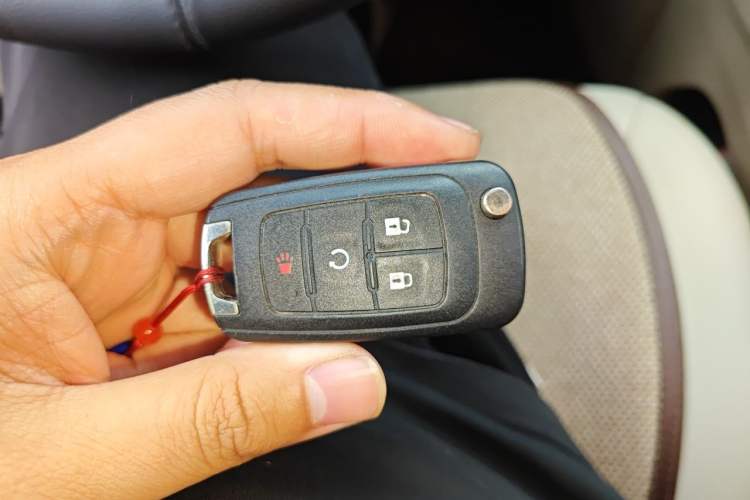 Used Buick GL8 2014 2.4L LT Luxury Business Executive Edition Vehicle Key