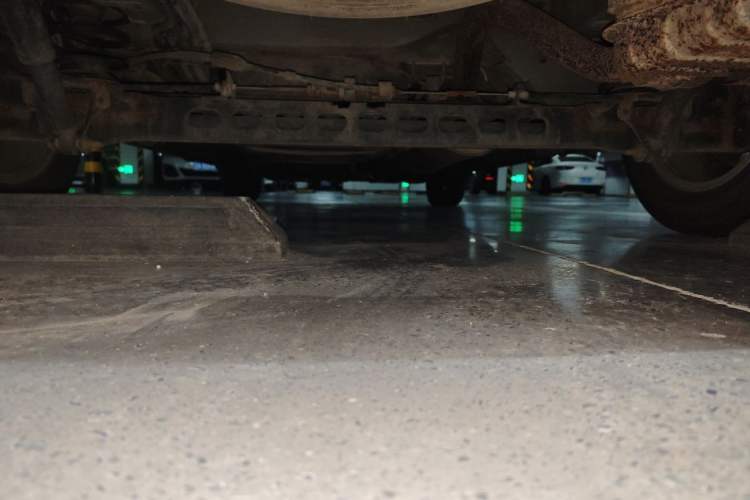 Used Buick GL8 2014 2.4L Comfort Edition Chassis Rear