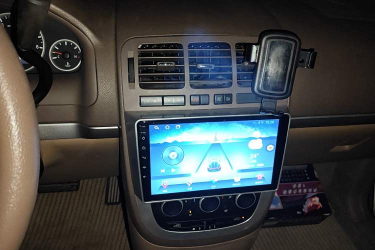 Used Buick GL8 2014 2.4L Classic Edition Audio And AC Panel