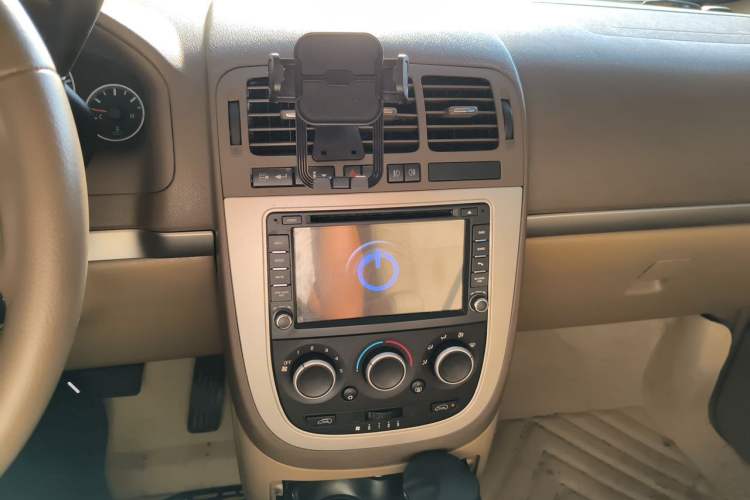 Used Buick GL8 2014 2.4L Classic Edition Audio And AC Panel