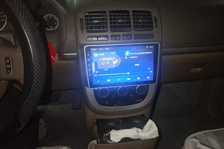 Used Buick GL8 2014 2.4L Classic Edition Audio And AC Panel