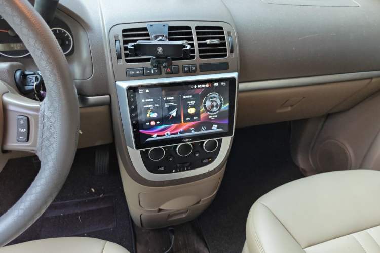 Used Buick GL8 2014 2.4L Classic Edition Audio And AC Panel