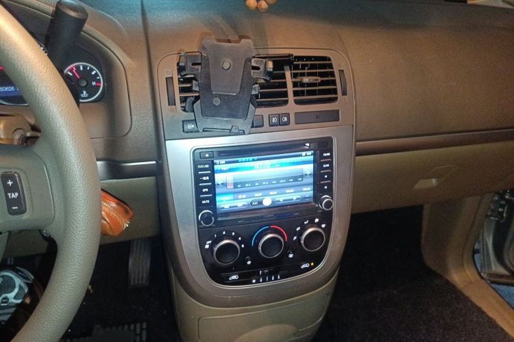 Used Buick GL8 2014 2.4L Classic Edition Audio And AC Panel